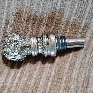 Silver Wine Bottle Stopper with Intricate Design